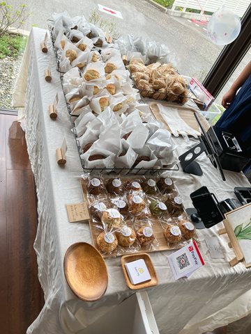 bake Meさんによるスコーンの販売コーナー